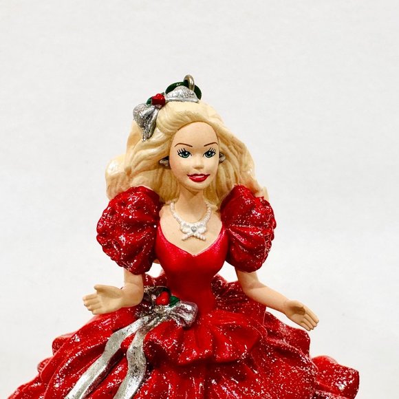 Barbie Vintage 1996 Hallmark/Mattel Holiday or Anytime Figurine or Ornament - Picture 2 of 9